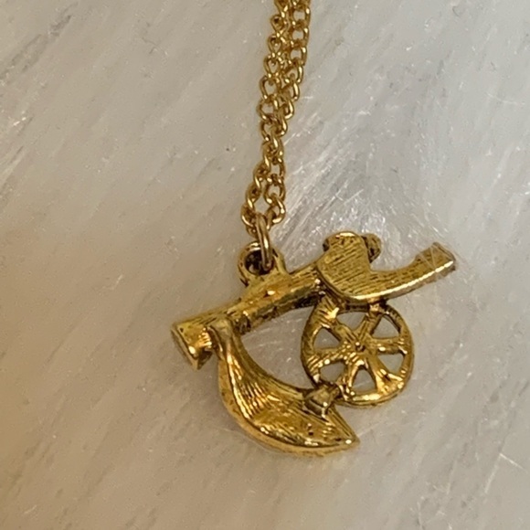 Vintage Cannon 76 Necklace - Picture 4 of 9